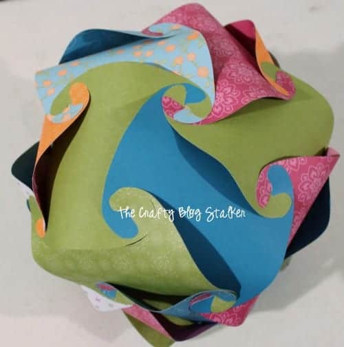 Patterned Paper Sphere | DIY Home Decor | Paper Crafting | Handmade 