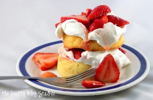 Low Calorie Strawberry Shortcake | Dessert Recipes | Strawberries | 