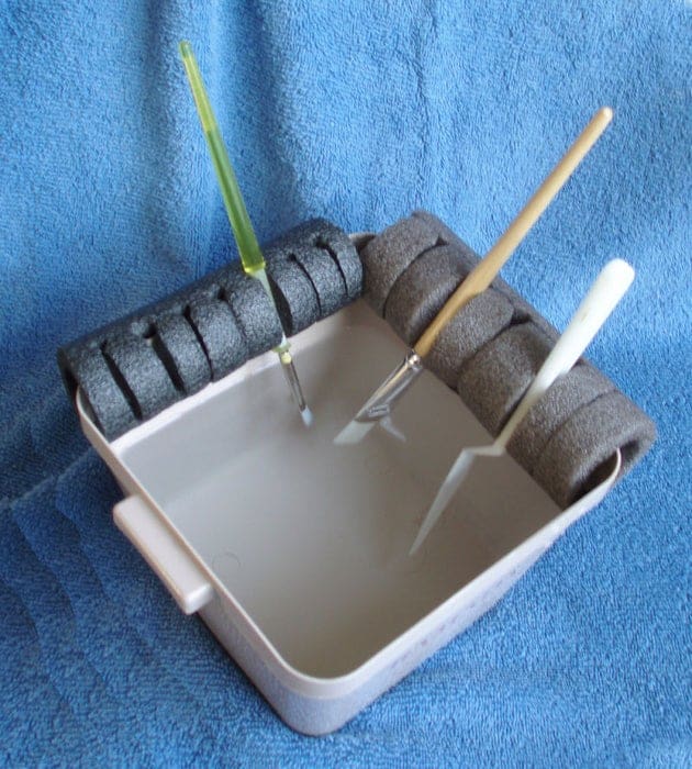 image of a pool noodle Paintbrush Holder