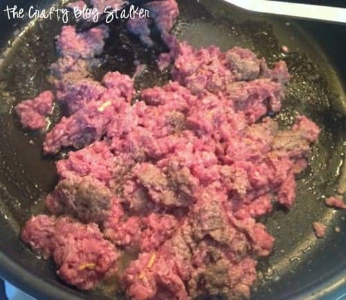 How to Make Delicious Taco Meat Loaded Fries featured by top US craft blog, The Crafty Blog Stalker: ground beef