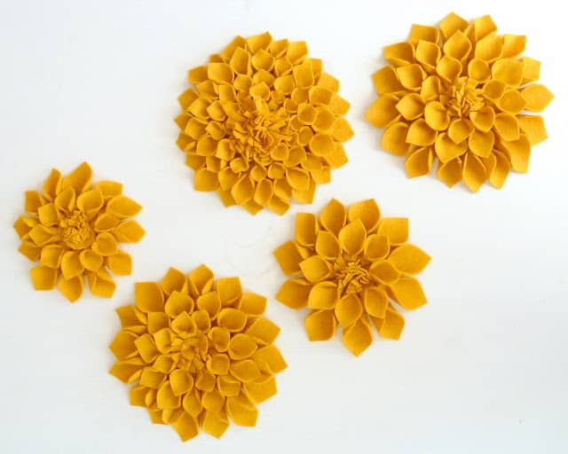 how to make handmade flowers from fabric