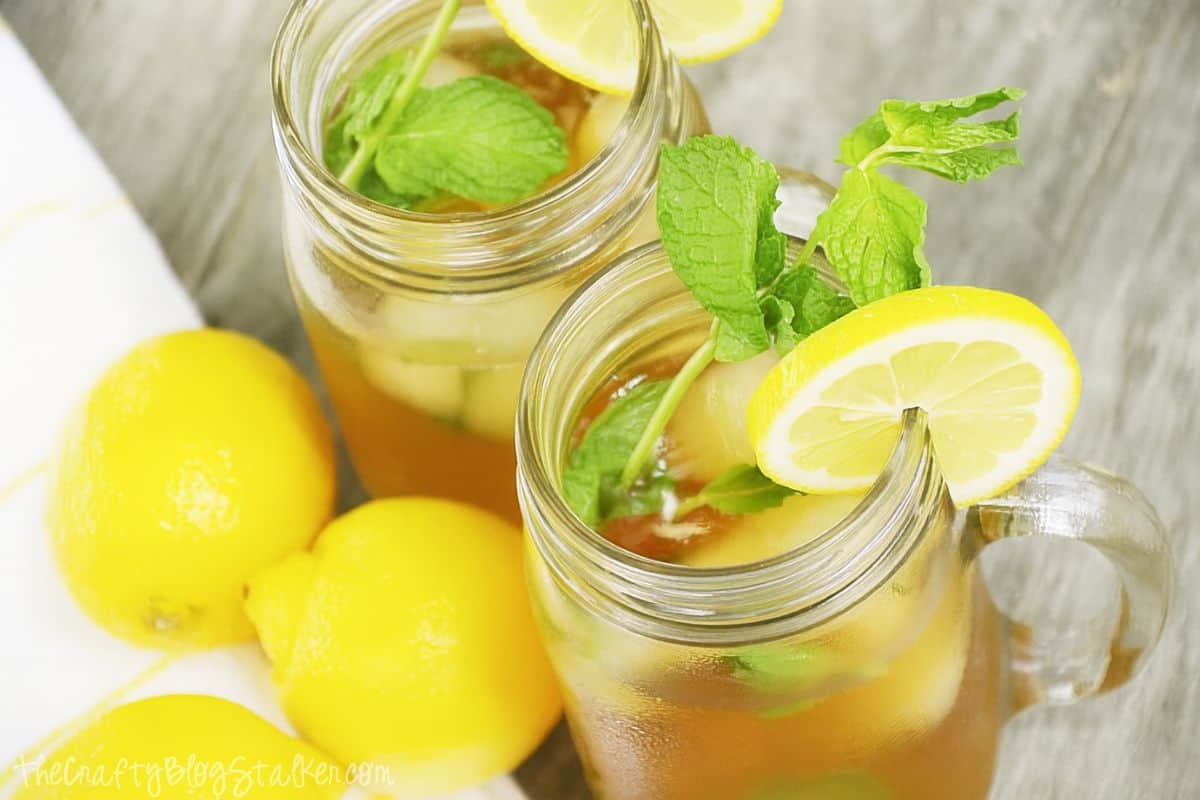 An easy Iced Tea Recipe with Lemonade Ice Cubes & Mint Leaves! Absolutely delicious! #AmericasTea #shop