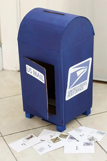DIY Cardboard Mailbox.
