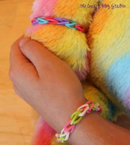 stretch bracelet made with loom bands