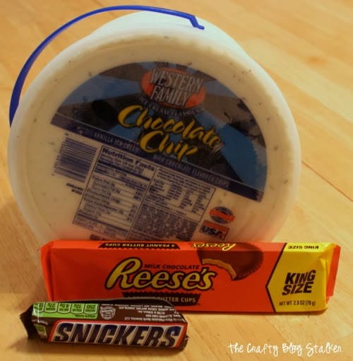 ice cream and candy bars for the blizzard copycat recipe