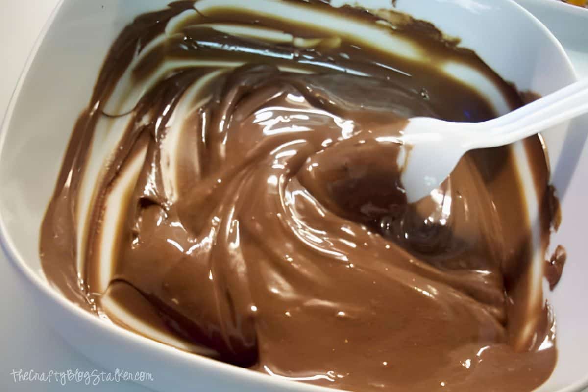 Melted Chocolate in a bowl.