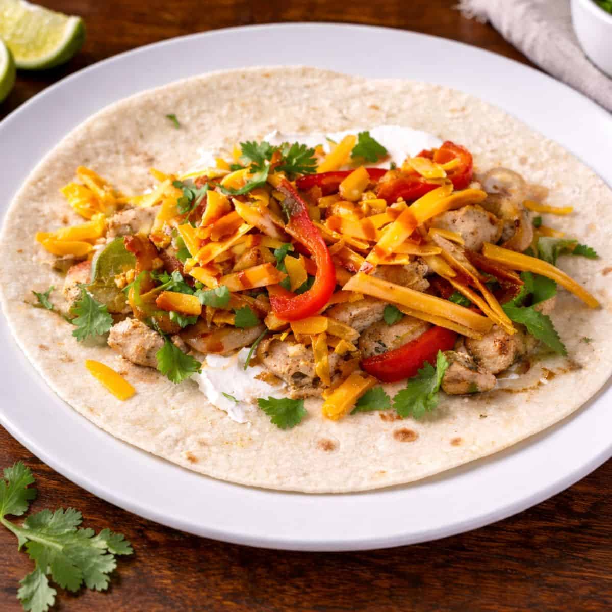These Oven Chicken Fajitas are a great quick and easy family meal to keep things healthy!
