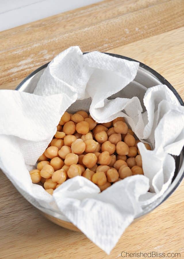 If you are looking for a different, but balanced snack to munch on these oven roasted chickpeas are for you.