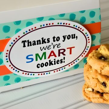 Teacher gift with baked cookies and a printable tag.