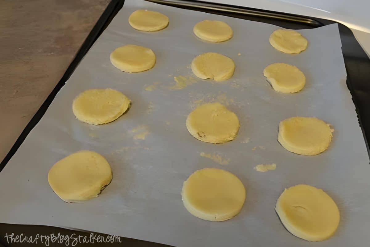 Raw cookie dough rounds.
