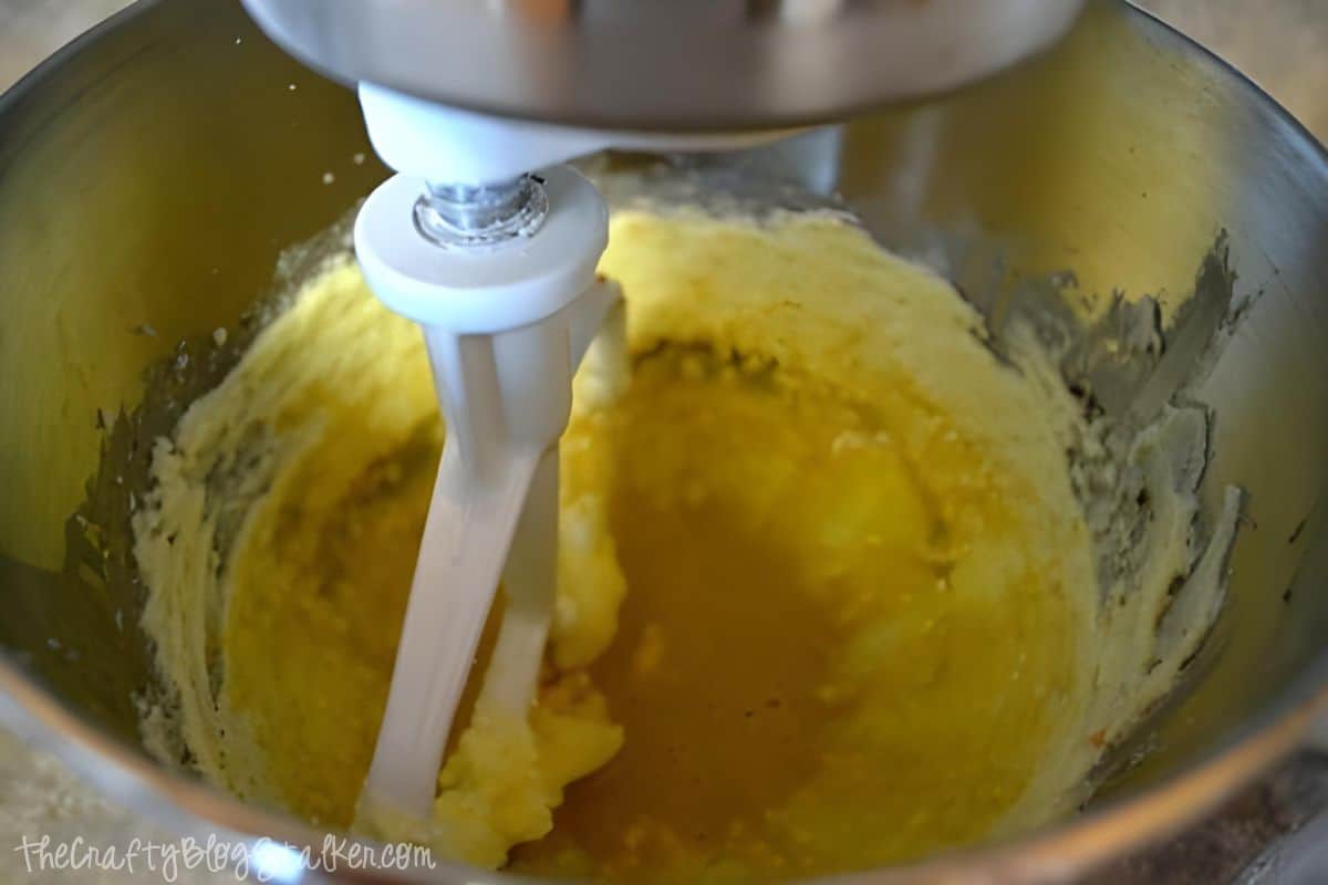 Mixer with eggs, lemon juice, and vanilla.