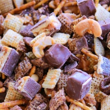 snickers caramel crunch snack mix 8