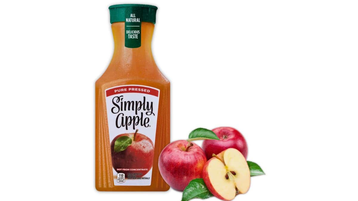What better way to kick off fall than with an Easy Stovetop Apple Sauce?!
