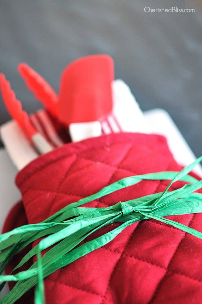 Christmas Gift Idea | Creative a fun and festive Christmas present for any food lover! 