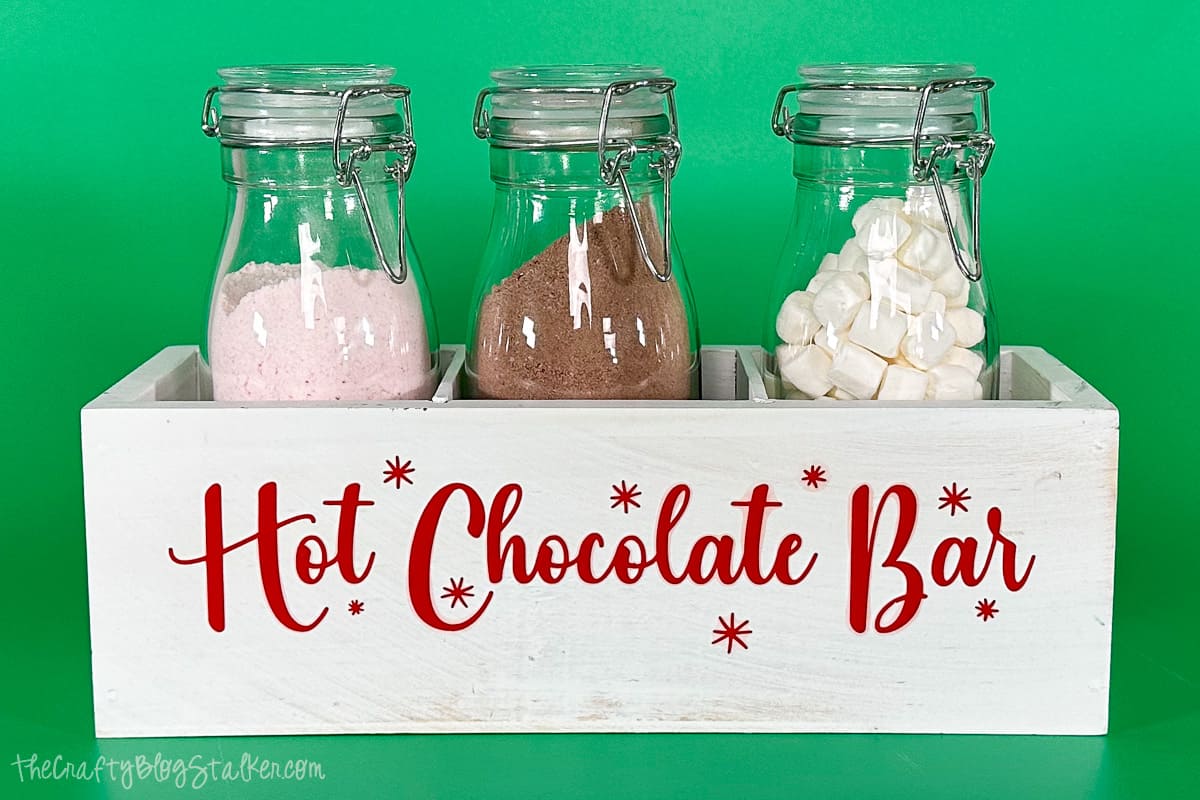 Hot Cocoa Treat Holder can do this with the Cricut