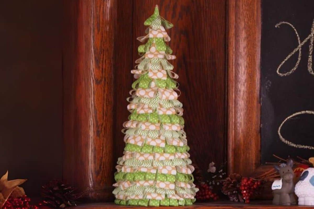 Washi-Tape-Christmas-Tree