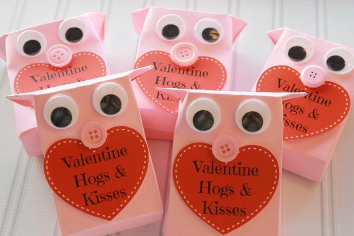 Valentine-Hogs-and-Kisses-2