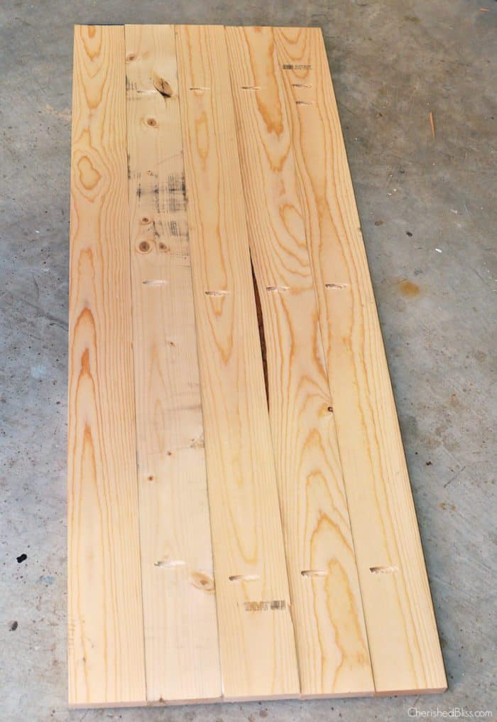 With this easy to follow tutorial you can build a DIY Rustic Farmhouse Bench for under $25! 