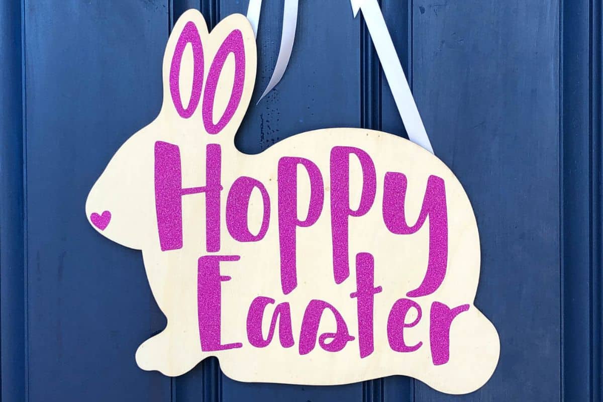 Hoppy Easter door hanging sign.