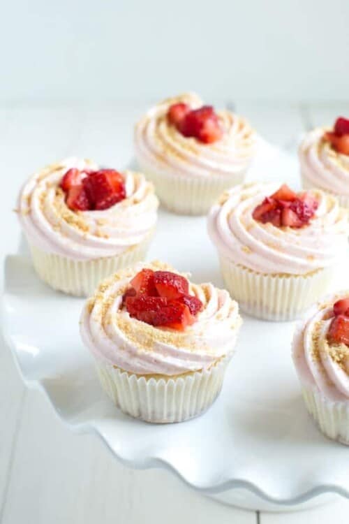 Strawberry Cheesecake Cupcakes 