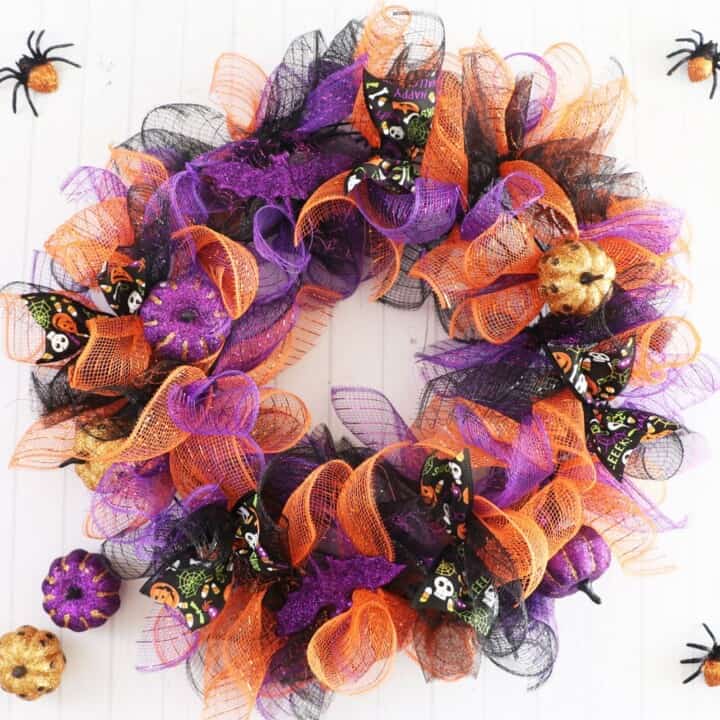 20 of the Best Halloween Wreath Ideas - The Crafty Blog Stalker