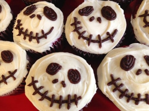 Halloween Skull Cupcakes 
