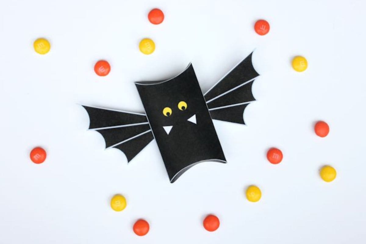 Bat Halloween treat box.