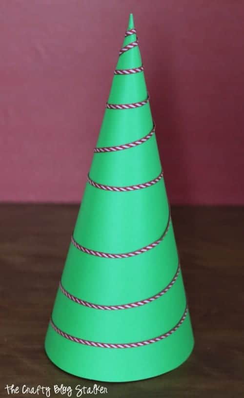 How to Make Christmas Tree Wrapped Cookies, a tutorial featured by top US craft blog, The Crafty Blog Stalker.