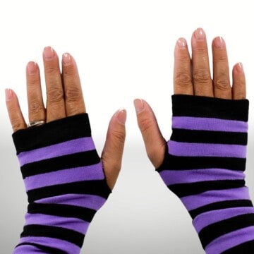 fingerless gloves 16