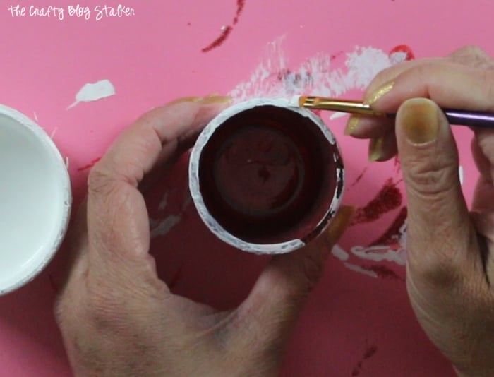 painting the rim of candle holder
