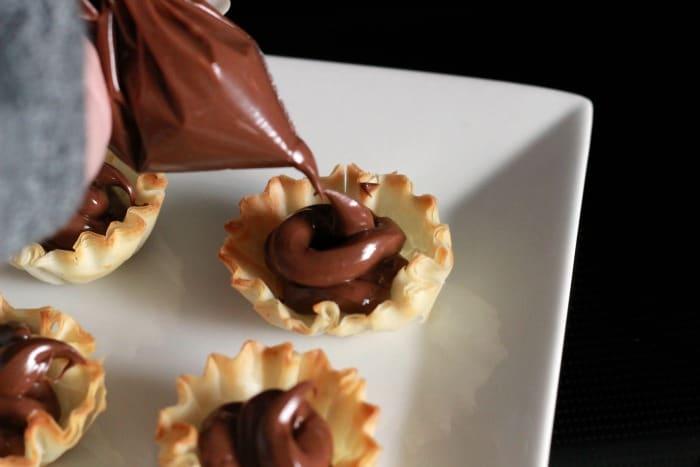 Nutella filled fillo cups