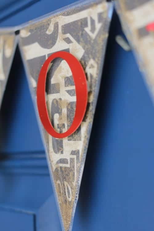 a close-up look at a shaker pennant