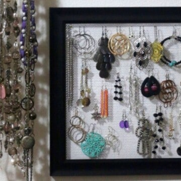How to Make an Earring Holder Frame, a tutorial featured by top US craft blog, The Crafty Blog Stalker.