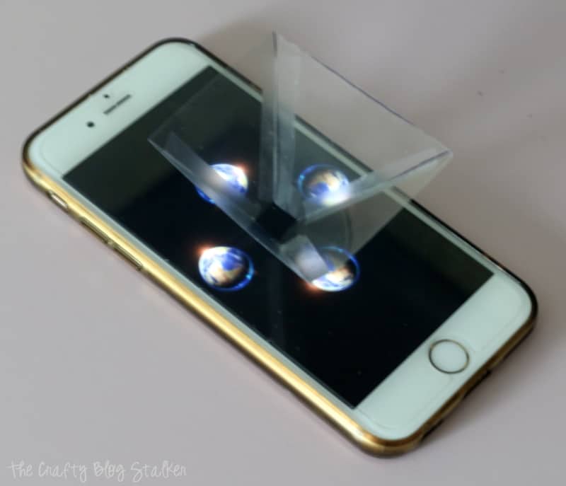 a hologram projector on a cell phone screen