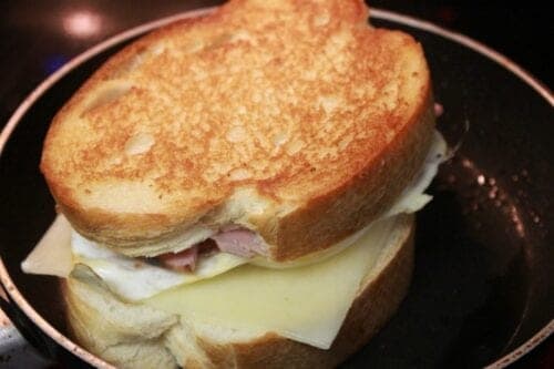 Ham and Egg Grilled Cheese cooking