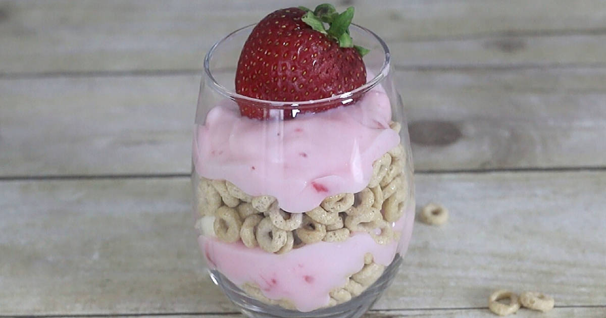 Cereal Yogurt Parfait - Breakfast Recipe & Tutorial - The DIY