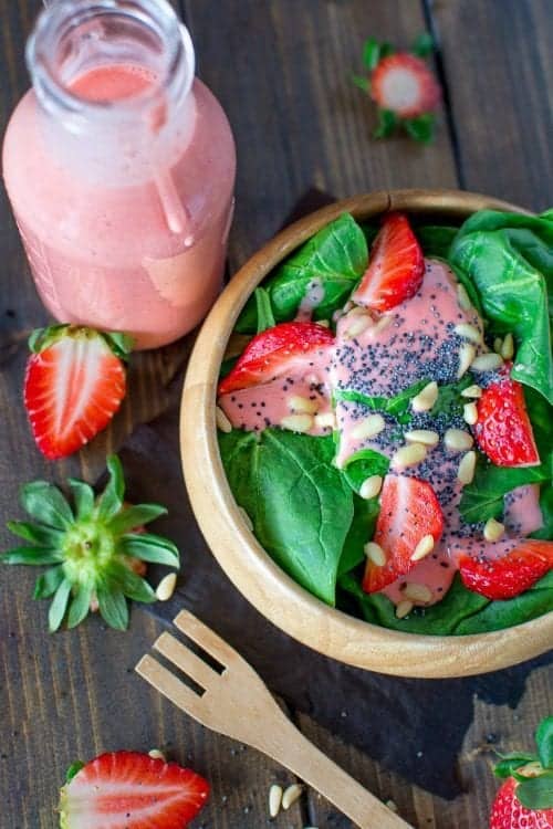 Simple Spinach and Strawberry Salad