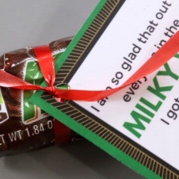 How to Make a Printable Candy Bar Wrapper Teacher Gift Idea, a tutorial featured by top US craft blog, The Crafty Blog Stalker.