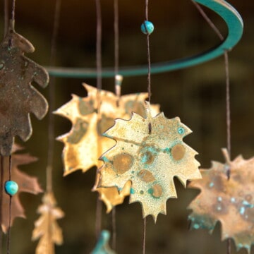 How to make a handmade copper leaf mobile perfect for Fall. The craft kit includes all the supplies you need. A simple DIY craft tutorial idea.