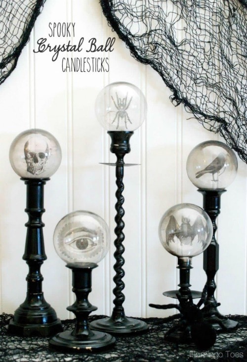 31 easy DIY craft tutorial to create your own Halloween Decorations. Ideas for spooky and the more light-hearted fun Halloween decor. 