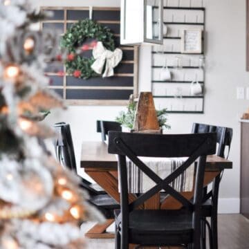 Modern Farmhouse Christmas Dining Room