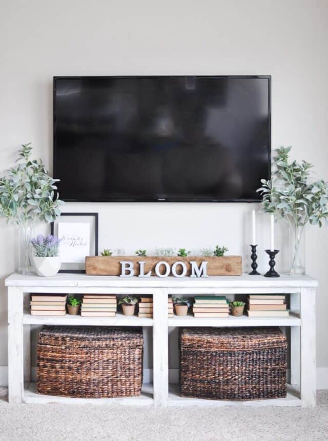 Modern Easter Printable + Spring Mantel - The Crafty Blog Stalker