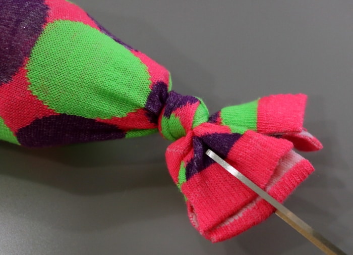 How to Make an Empty Water Bottle Dog Toy Cruncher, a tutorial featured by top US craft blog, The Crafty Blog Stalker.