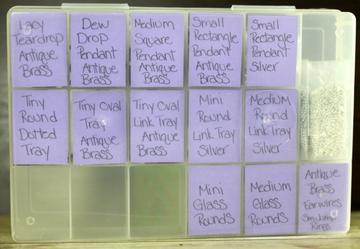 a look at the bottom of the plastic storage box so you van see the labels