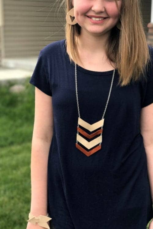 How to Install the Deep Cut Blade | Cricut Explore Products | Cricut Explore Air | Cricut Explore Air 2 | Craft Ideas | Electronic Cutter | DIY | Handmade | ad | Cricut Deep Cut Blade by popular US craft blog, The Crafty Blog Stalker: image of a woman wearing a chevron necklace. 