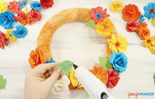 Paper Flower Wreath | Cricut Explore | Handmade Paper Flowers | Easy Home Decor | DIY