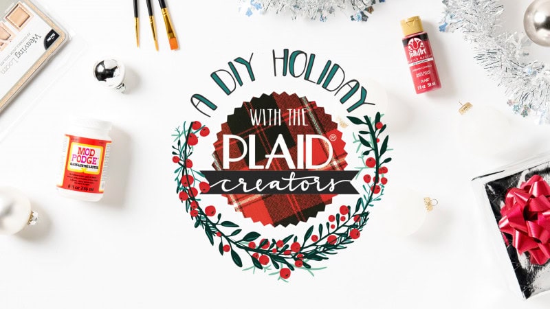 Marbling has never been so easy! With these simple instructions you can create the marbled Christmas ornaments of your dreams in any color you wish!