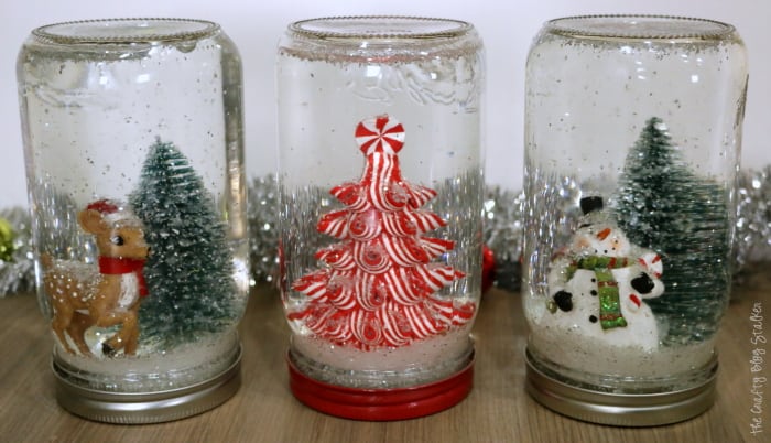 Christmas Mason Jar Snow Globe