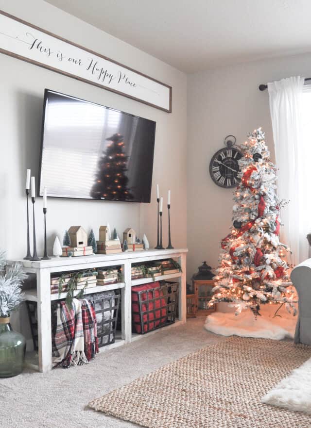 Simple Christmas Living Room Home Tour - The Crafty Blog Stalker