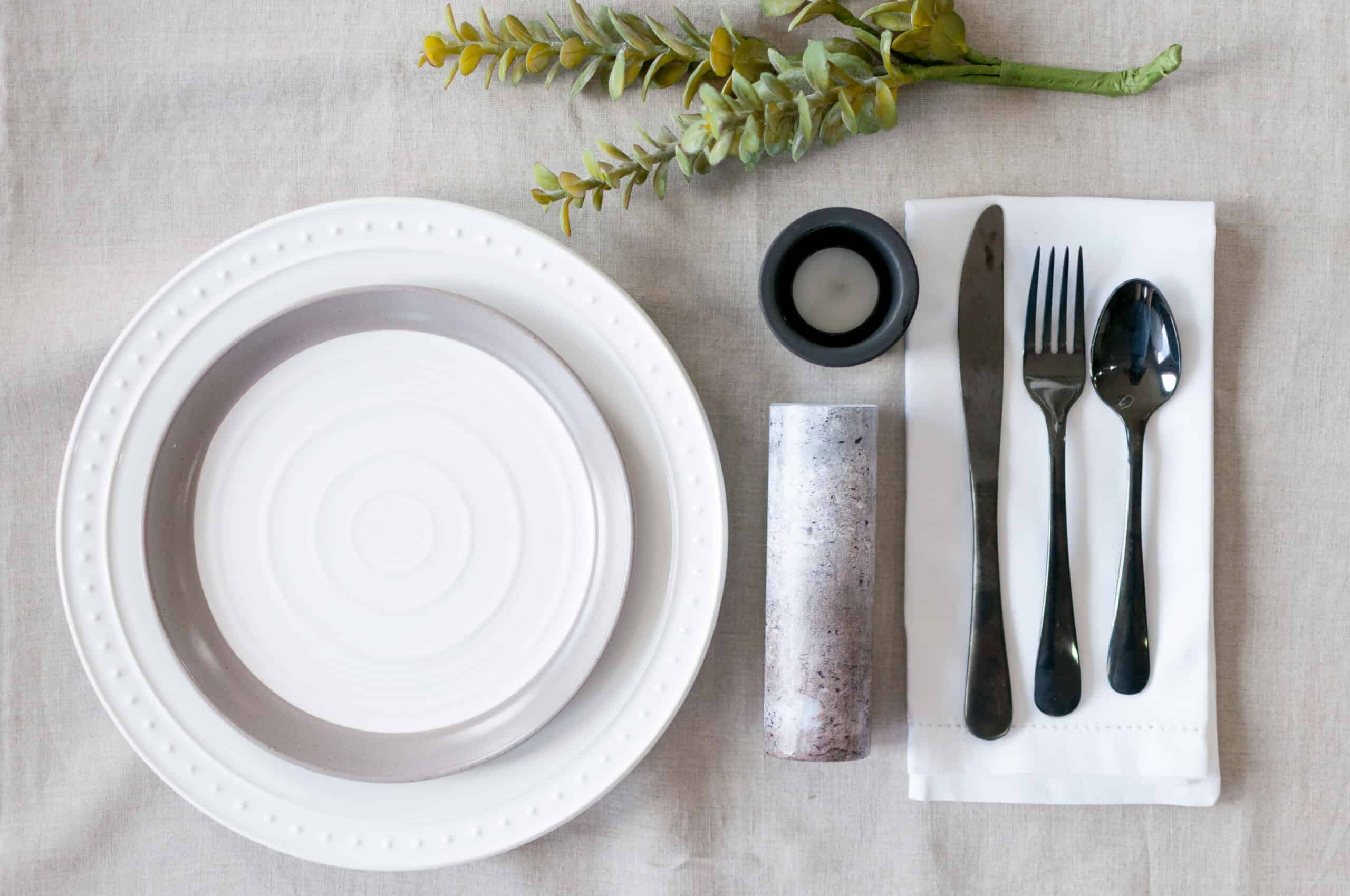 How to Set a Tablescape in 5 Easy Steps || Choose a Color Palette for your Tablescape